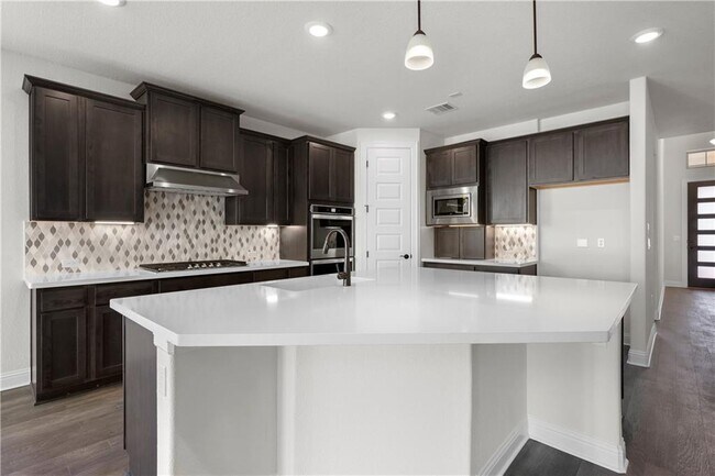 Building Photo - 612 Rawson Bend