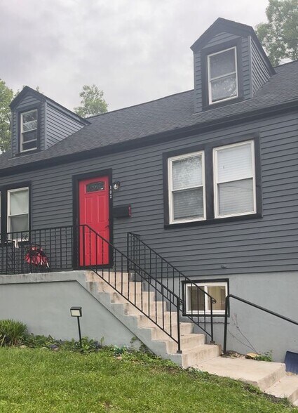 Building Photo - 102 S Huron Dr