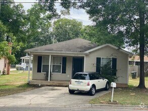 Building Photo - 2141 Holton St