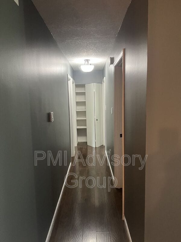 Building Photo - 1220 N School St