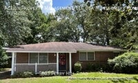Building Photo - 803 Perry Hill Rd