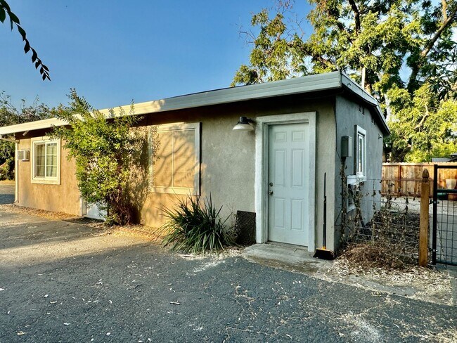 Building Photo - NOW AVAILABLE - 628 S FT STUDIO ON LARGE LOT