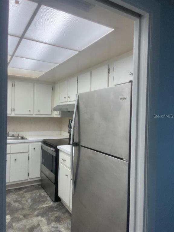 Building Photo - 221 Columbia Dr