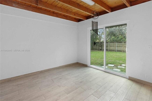 Building Photo - 1510 Hayes St