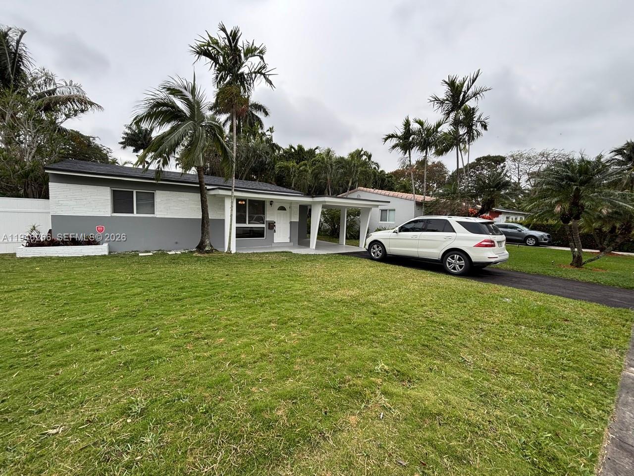 Building Photo - 1426 Arthur St