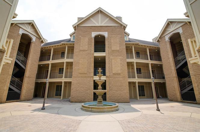 Courtyard - 3127 Long Boulevard