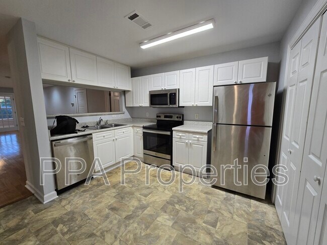 Primary Photo - 929 Morreene Rd