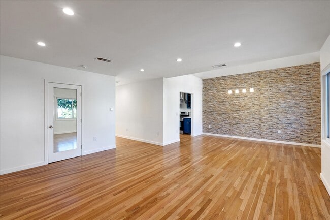 Building Photo - 5400 82nd W St