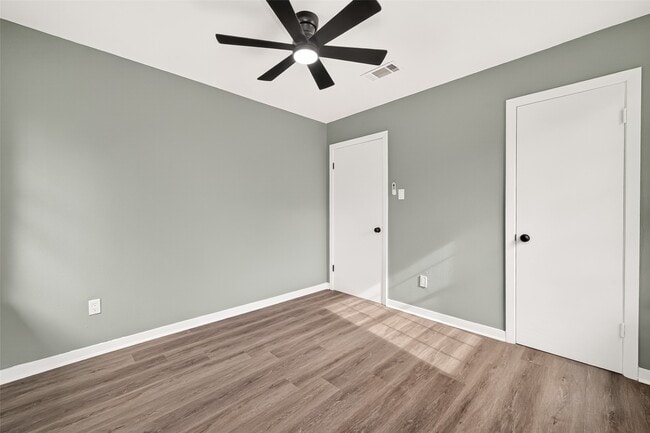 Building Photo - 8666 Candy St