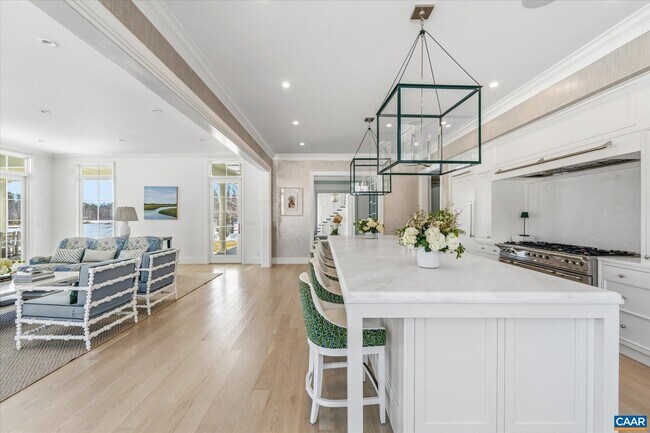 Building Photo - 4018 Fairway Dr