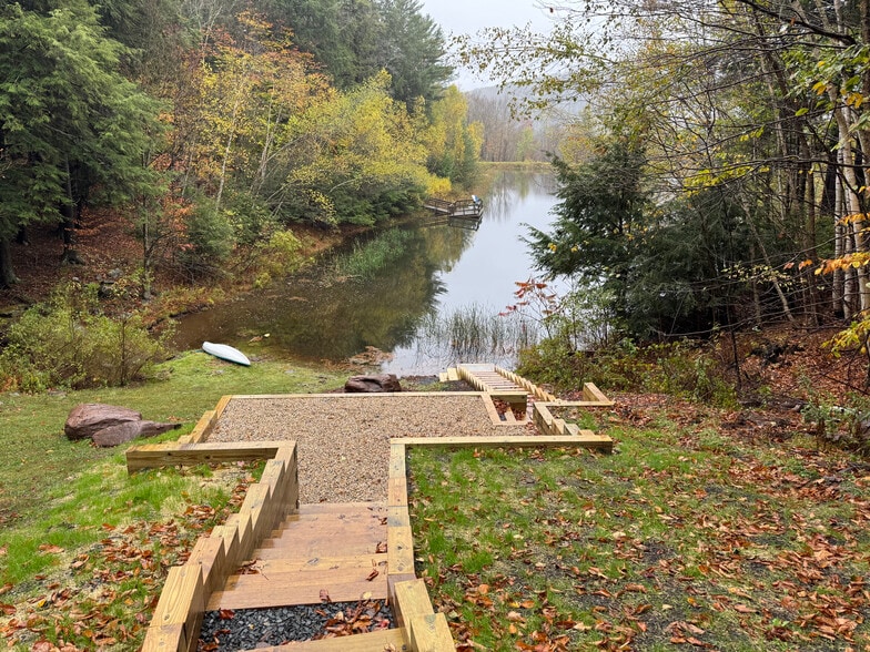 Building Photo - 1393 NY-296