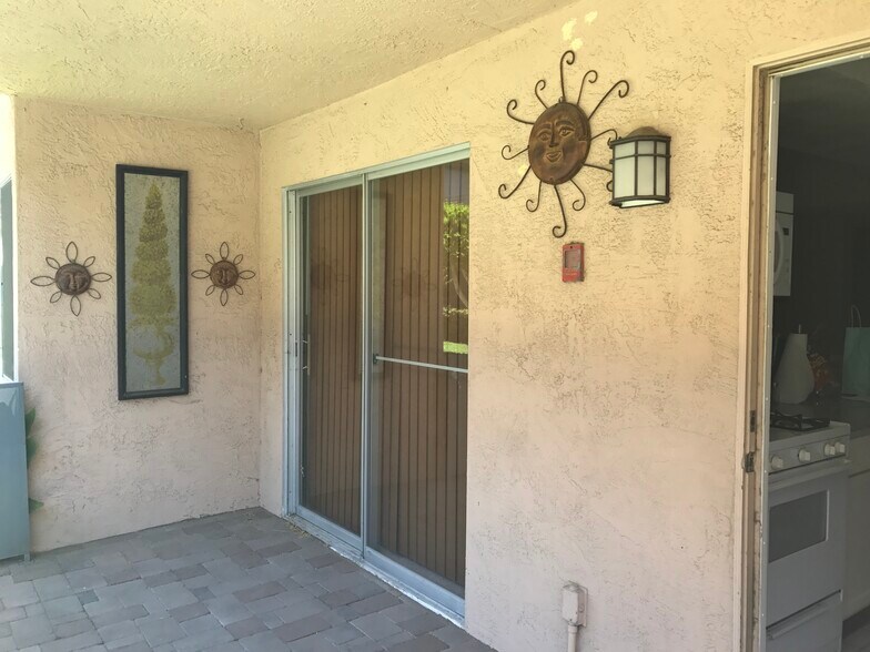 Comfortable Patio with Patio Furniture - 400 N Sunrise Way