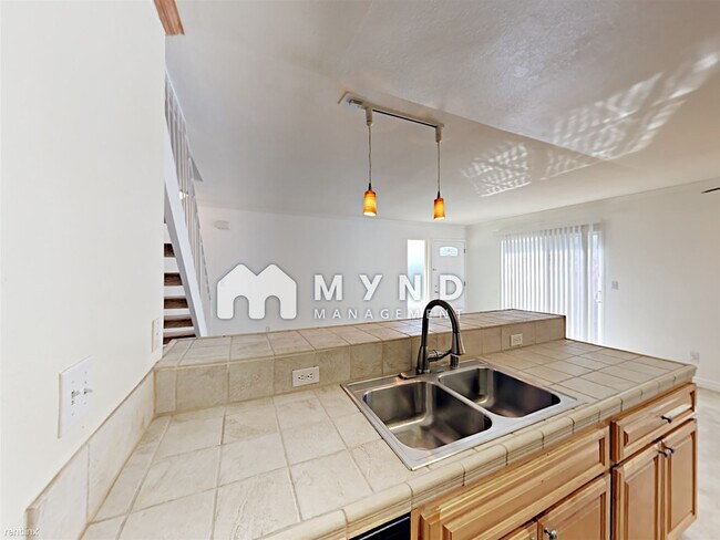 Building Photo - 5641 Playa Del Rey Ct