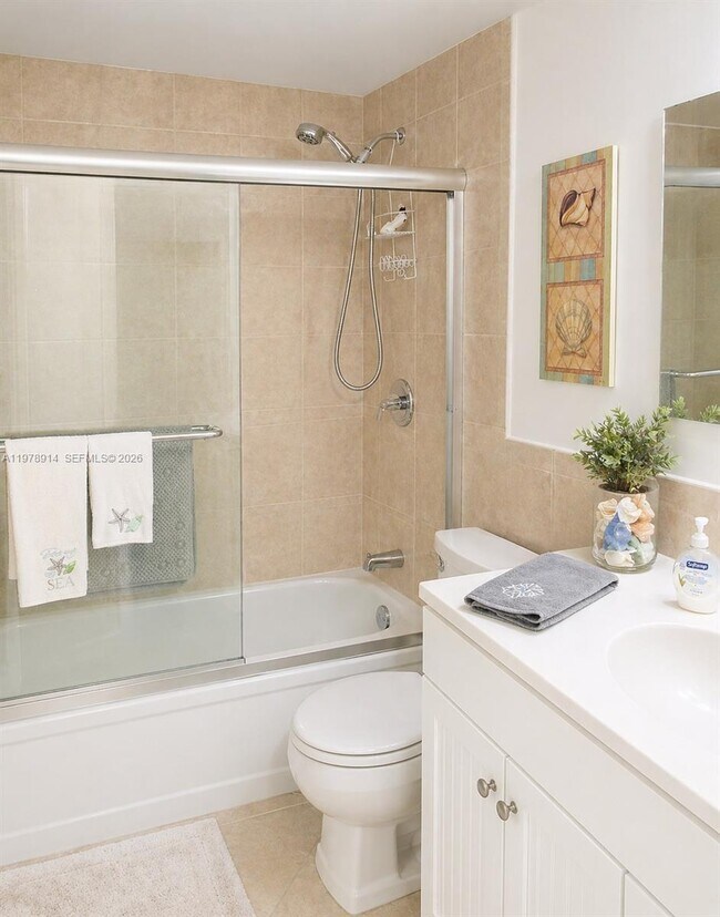 Building Photo - 580 Egret Dr