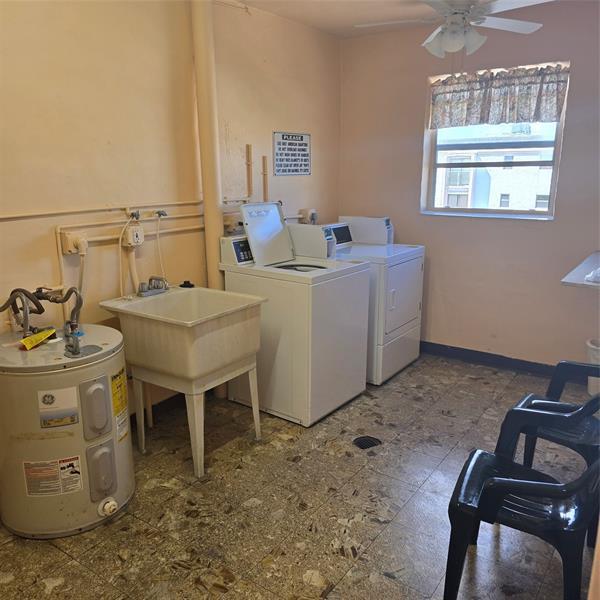 Building Photo - 505 E Dania Beach Blvd