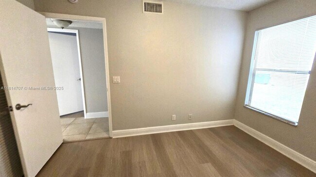 Building Photo - 1540 Windorah Way
