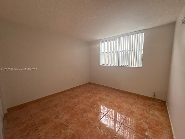 Building Photo - 8002 SW 149th Ave