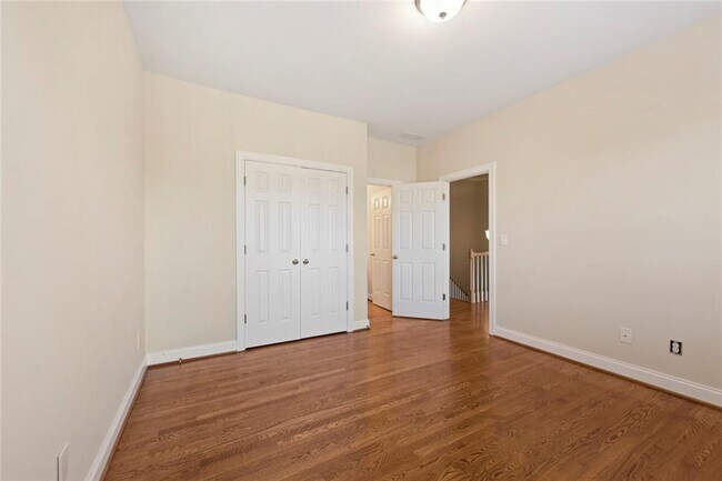 Building Photo - 5826 Riverstone Cir