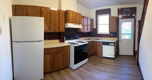 Primary Photo - 1 Bedroom House Millvale