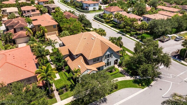 Building Photo - 1359 Artesia Dr E
