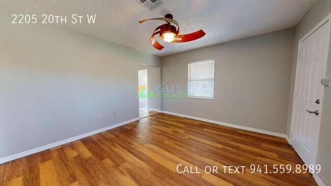 Building Photo - 2205 20th St W