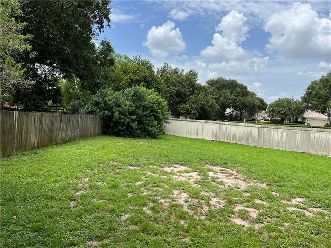Building Photo - 8318 Sugarmill St
