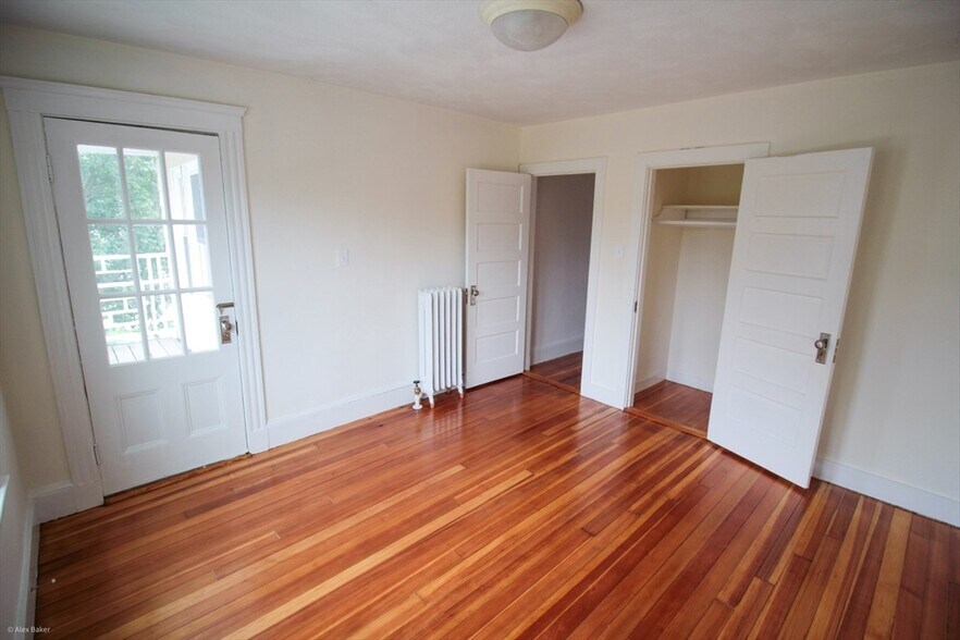Building Photo - 130 Capen St