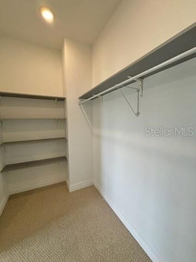Building Photo - Providence Townhome For Rent