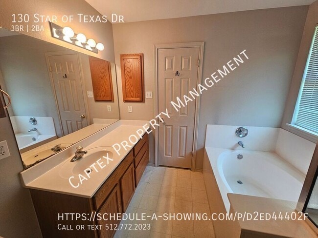 Building Photo - 130 Star of Texas Dr