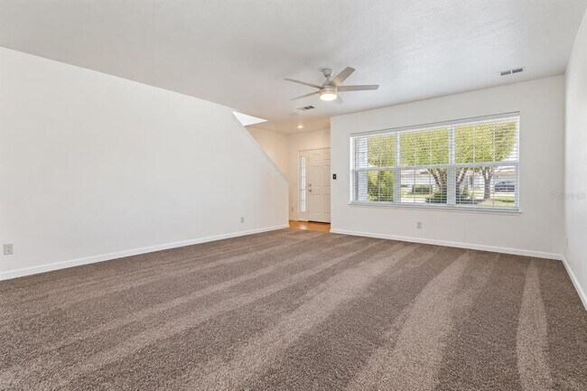 Building Photo - 16013 Stags Leap Dr
