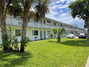 Building Photo - 101 NW 204th St