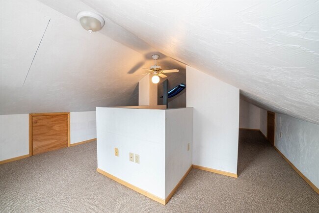 Building Photo - 8 Blackstone St