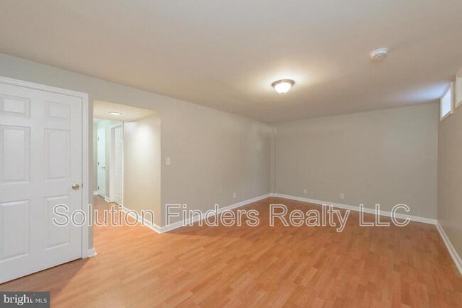 Building Photo - 257 Maple Wreath Ct