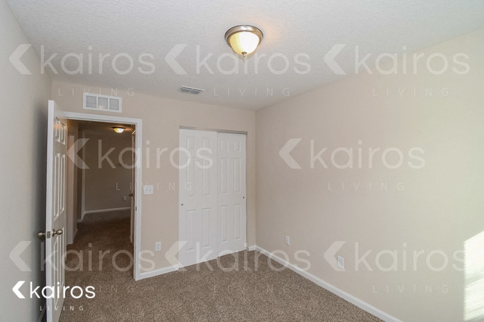 Building Photo - 1336 Lake Shore Blvd