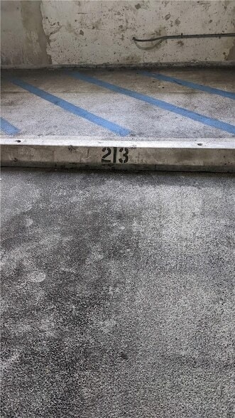 Building Photo - 2275 Biscayne Blvd