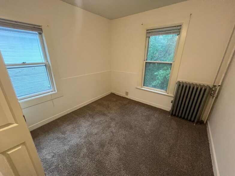 Building Photo - 221 N Livingston St