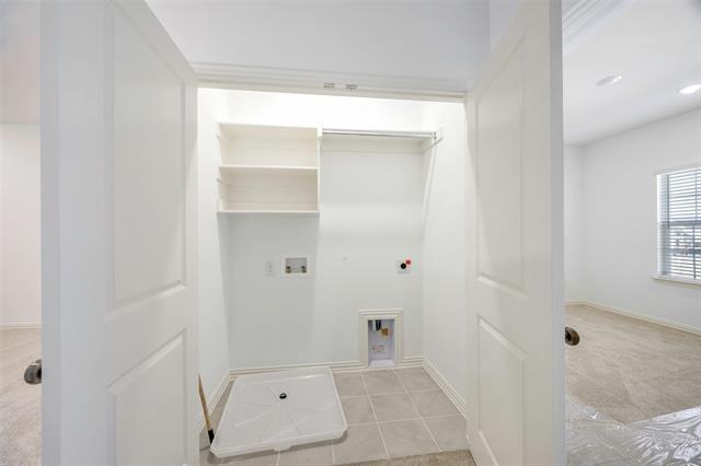 Building Photo - 9455 Speaker Dr