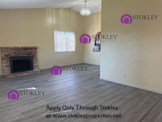 Building Photo - 1784 W Cypress Rd