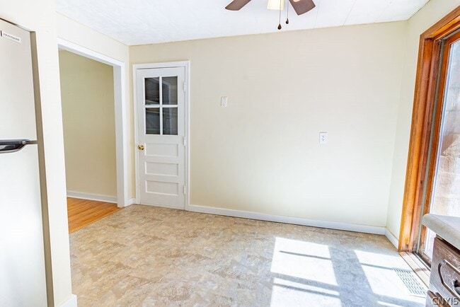 Building Photo - 419 Fergerson Ave