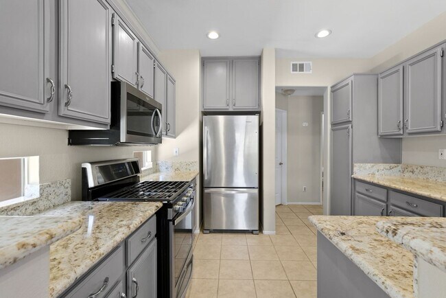 Building Photo - 39908 Millbrook Way
