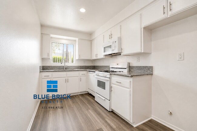 Building Photo - 5121 Klump Ave