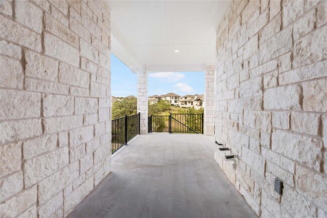 Building Photo - 206 Abbeyville Walk