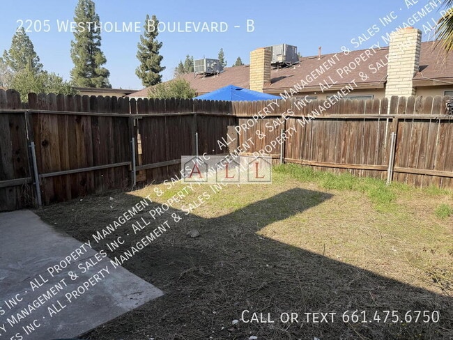 Building Photo - 2205 Westholme Blvd