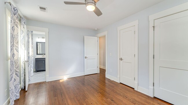 Building Photo - 3 Bedroom 3 Bath House in Parish Place - M...
