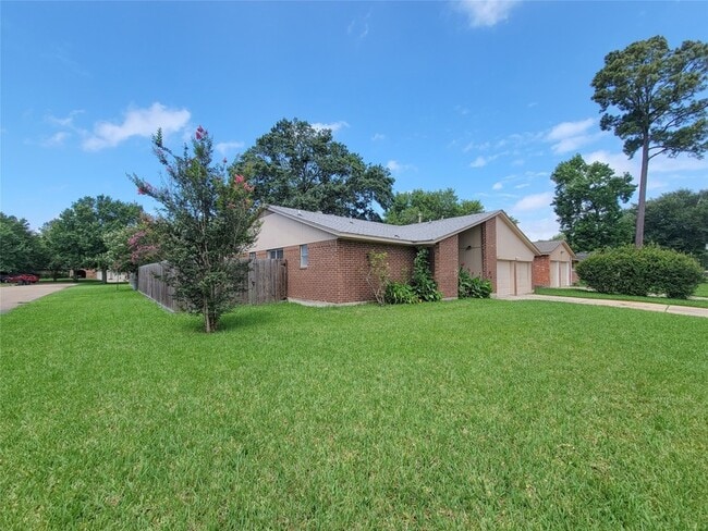 Building Photo - 14403 Cypress Branch Dr