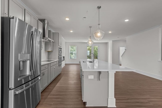 Building Photo - Gorgeous New Construction!  Updated Kitche...