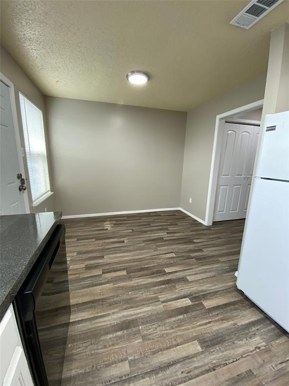 Building Photo - 1409 Courtney Pl