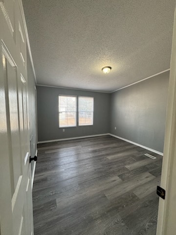 Building Photo - 122 Oak St