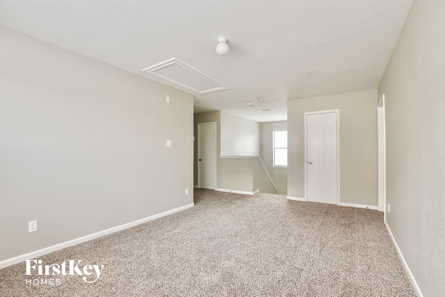 Building Photo - 339 Remington Harbor Ct