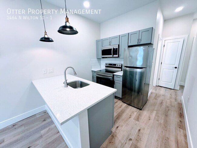 Building Photo - 1464 N Wilton St
